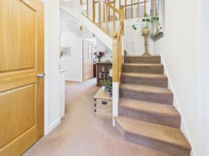 ENTRANCE HALLWAY- click for photo gallery